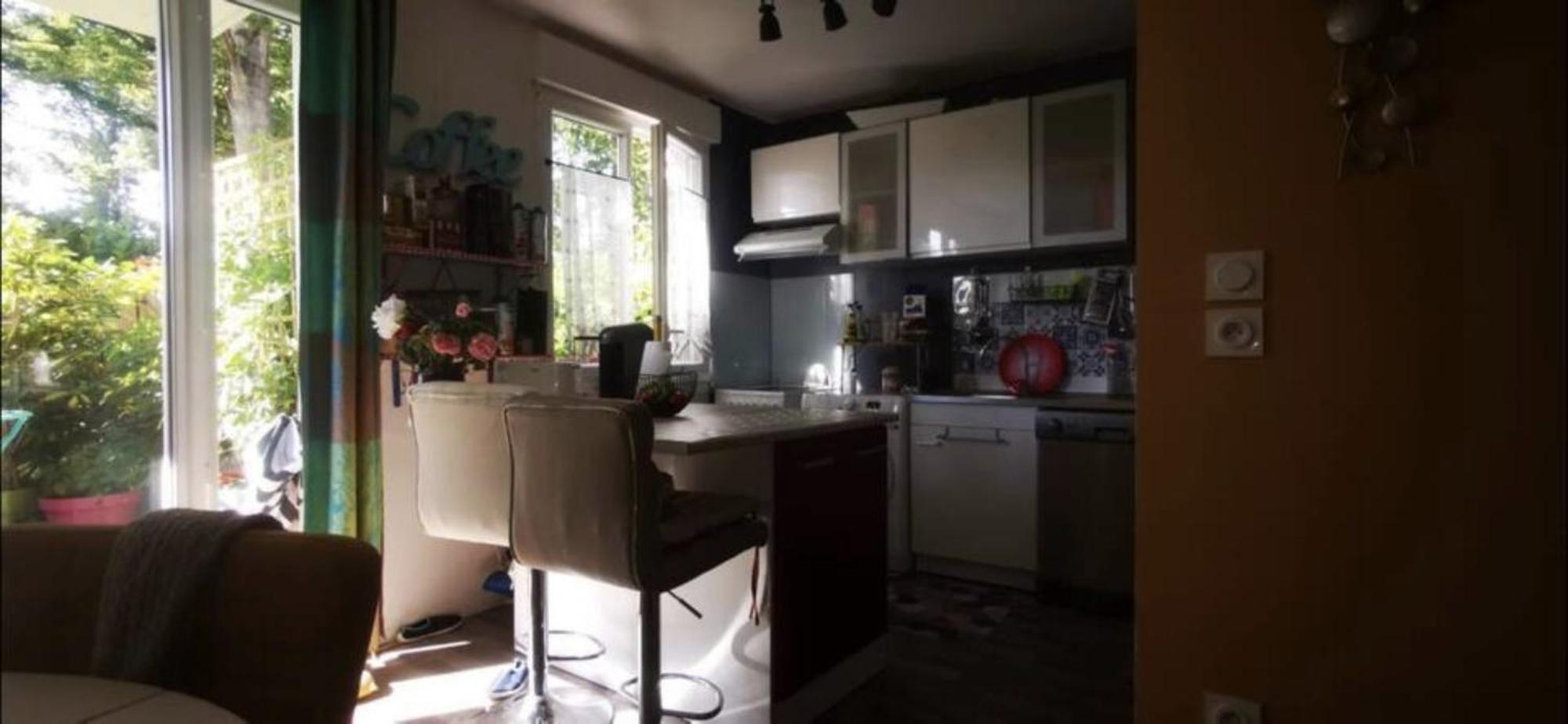 Room,45 Minutes Away From Paris Apartment *