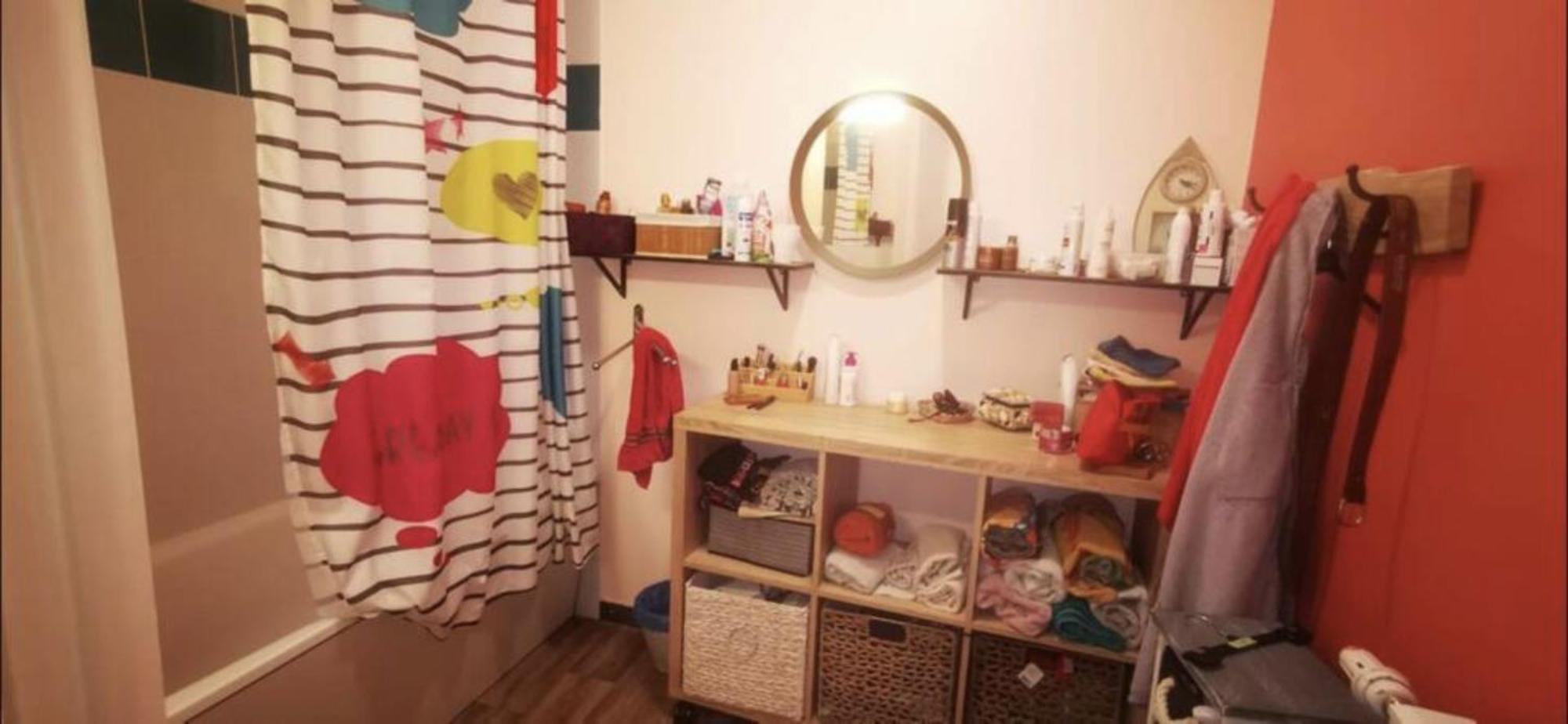 Room,45 Minutes Away From Paris